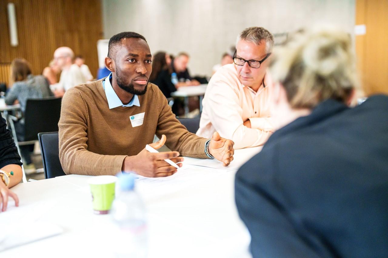 David Azilagbetor - Tierforschung ethisch bewerten