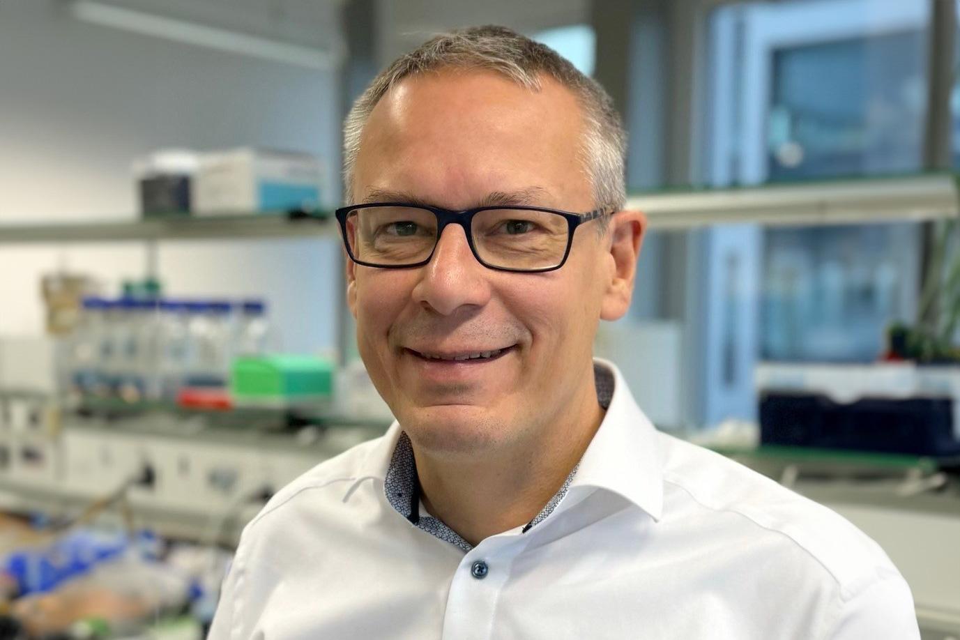 Prof. Thorsten Buch